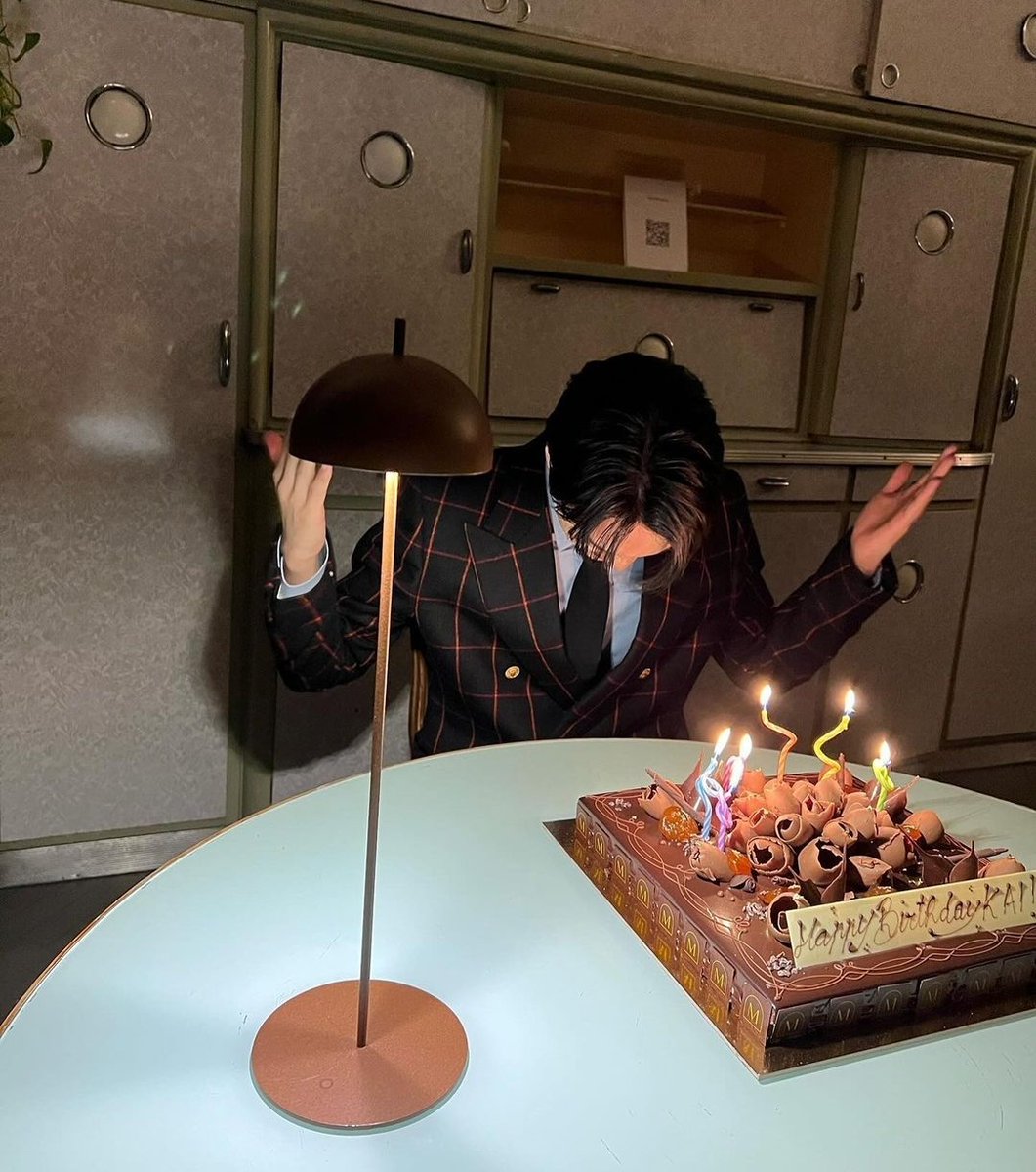 happiest birthday to the most loveable man in the universe <3