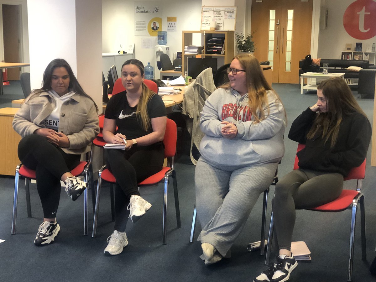 suzannezeedyk's tweet photo. This was SUCH fun. We held a #DragonsDen pitching #AttachmentLed Practice to a (pretend) Parents Panel here at @lullabynursery this afternoon. The staff embraced all t courage it took. Parents deserve to know &amp; share in this info of #DaringVentures. I loved being t announcer. 😊 https://t.co/C4yrhD0NfK