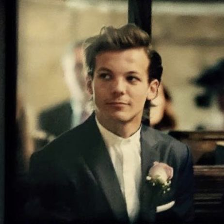 lwtsheartt's tweet photo. he looks so princely https://t.co/pc9W0lSwFF