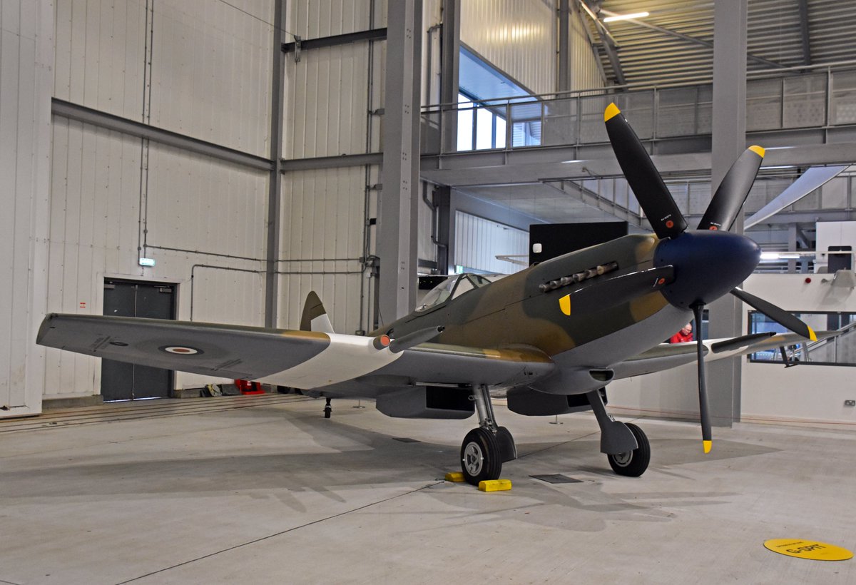 Burntime0101's tweet photo. Newly painted Spitfire FR MkXIVe S-SPIT In the colours it wore in India in 1945. Part of the 'Spies in the Sky' exhibit at @IWMDuxford #SpitfireSaturday https://t.co/Az5AzUGK8c