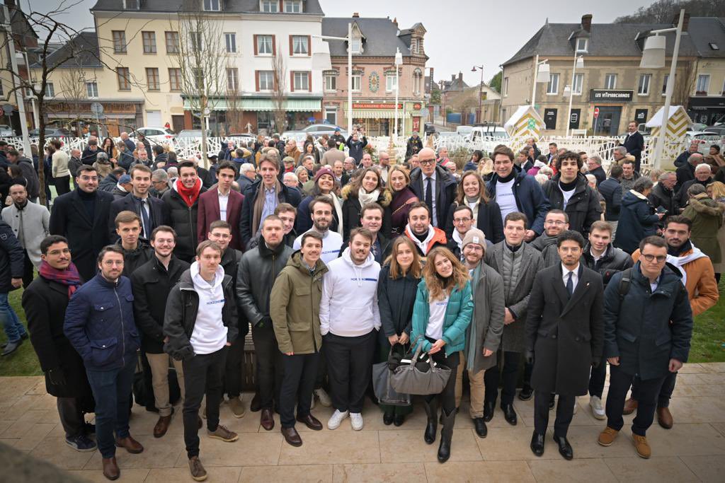 Horizons tweet media