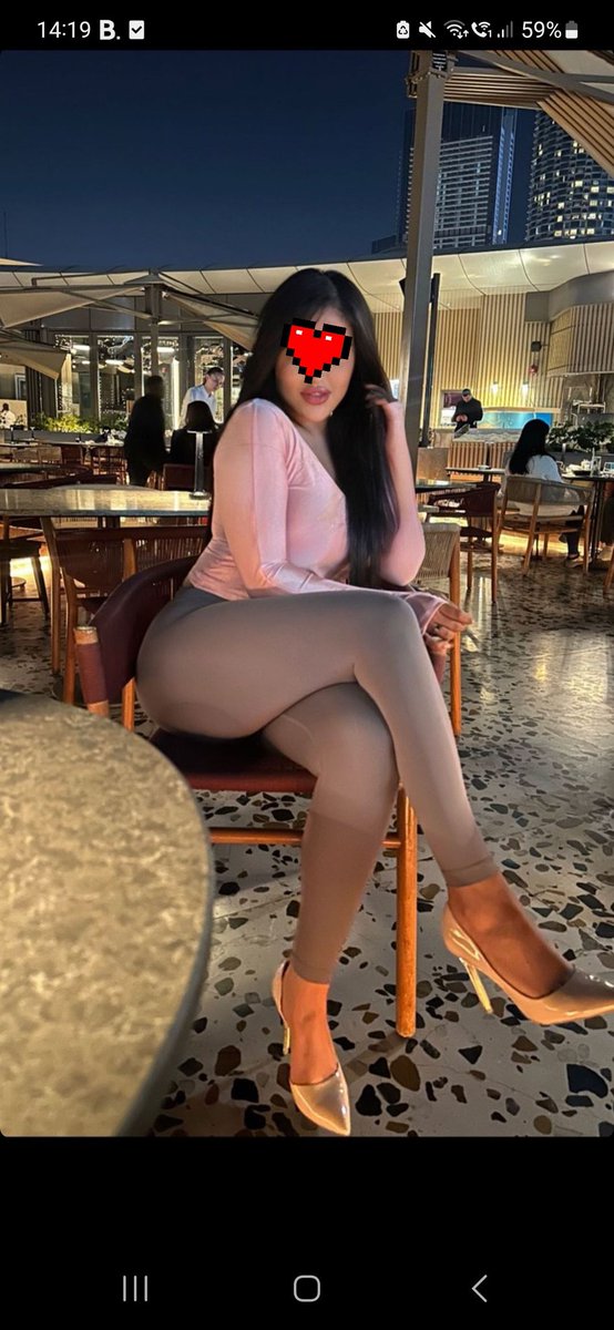 DFeminity's tweet photo. I am doing an vacation while ypu are working. An Arabian princess does not have to work when men can finance her extravagant lifestyle. 

#findomgoddess #arabmistress #arabdominatrix #femdomlife #geldherrin https://t.co/Z8uG9btOnN