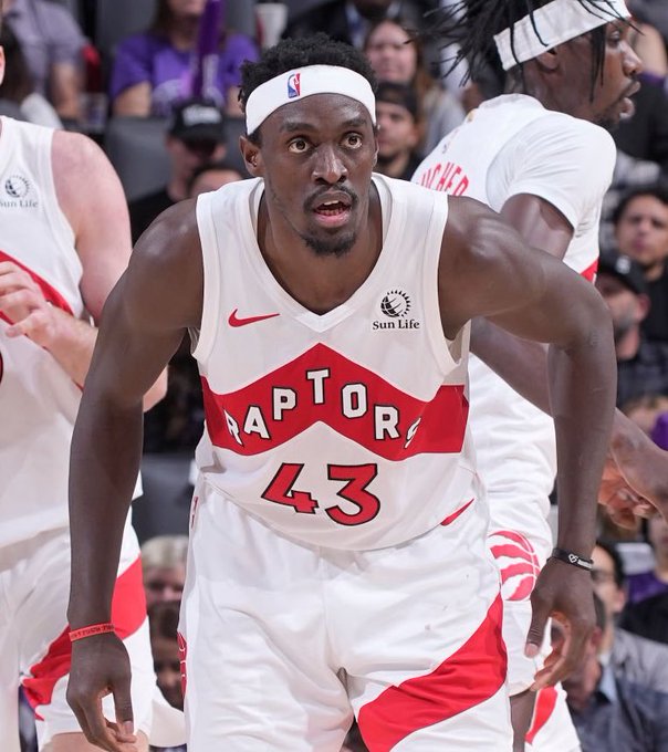 smilesmiley13's tweet photo. The Raptors and Pascal Siakam are reportedly on the verge of parting ways, according to @ChrisBHaynes. (h/t @MavsFilmRoom) 🏀🤔 https://t.co/koqLYyfgTt