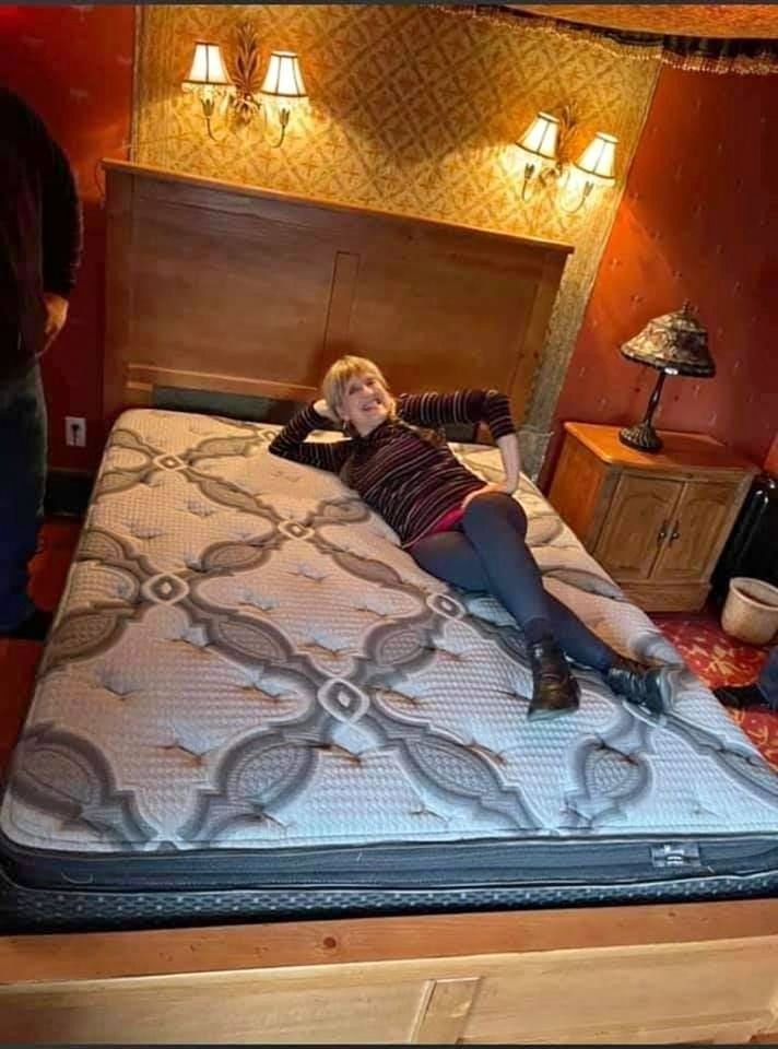 MBAofCC's tweet photo. Adjustable Bed Bases-50 to 80% off retail store prices

U wont find a brand-new high-quality adjustable bed base anywhere 4 less!  4 as little as $40 down u can have the bed you always dreamt of!

Queen bases start as low as 650 &amp; up.

All sizes ava.

Only $40 Down! https://t.co/Erlhp0oKQH