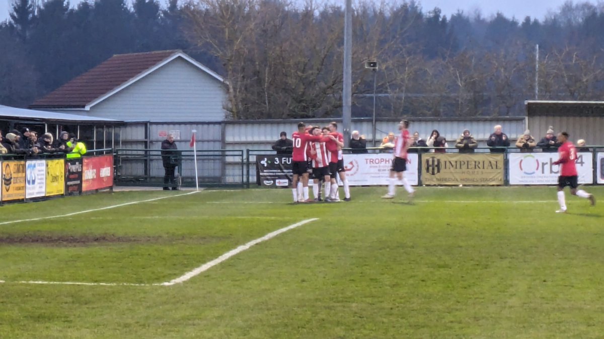 sholingfc's tweet photo. 63 mins : 𝙂𝙊𝙊𝙊𝙊𝘼𝘼𝘼𝘼𝘼𝙇𝙇𝙇𝙇!!!! A flick on by @danielmason92 is controlled nicely by @Alexmxcxllister who sweeps the ball home!! 4-0 https://t.co/5QV0THxngt