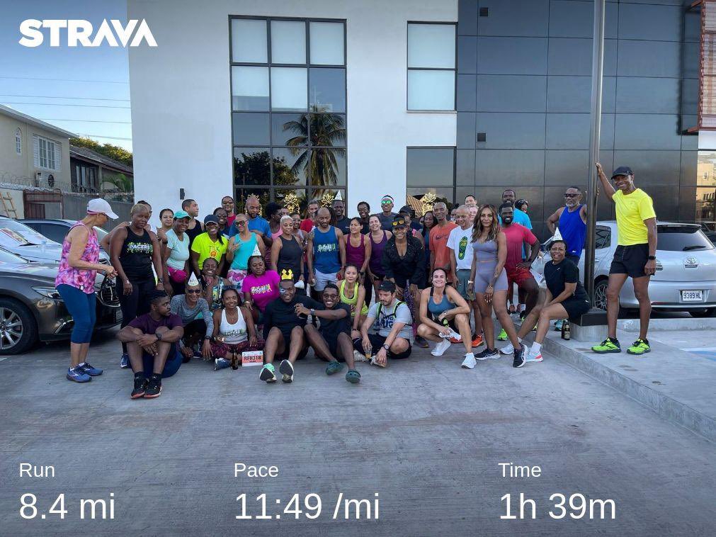 Only 8 miles today ⁦@PacersJam⁩, just what the doctor ordered for the hip flexors and hammies. Lovely route that took us through Emancipation Park and up to the National Stadium! Two weeks to #CelebrationHalfMarathon ⁦@celebration_run⁩. #werunjamaica #pacersrunning