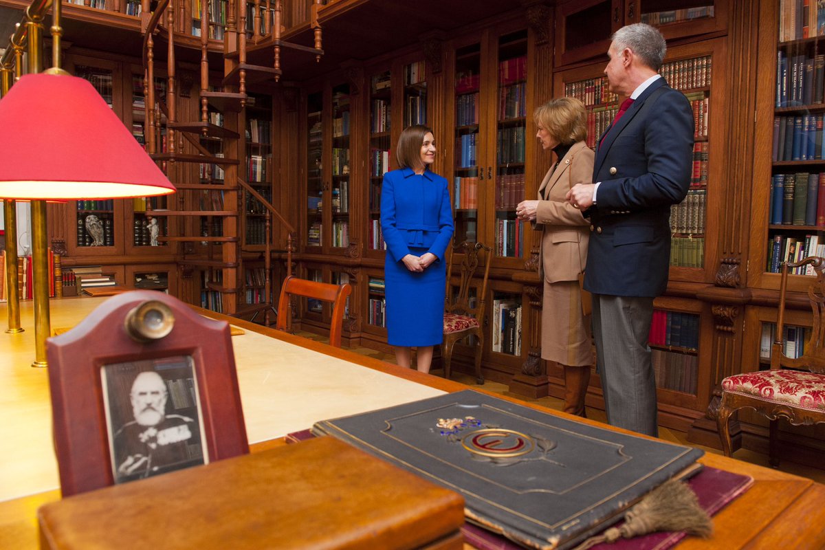 sandumaiamd's tweet photo. Delighted to be hosted by Her Majesty Margareta, Custodian of the Romanian Crown, and HRH Prince Radu at Săvârșin Royal Estate. 

They are steadfast supporters of Moldova and our European journey and I’m deeply grateful for their dedication and friendship. https://t.co/KTZQTggAJb