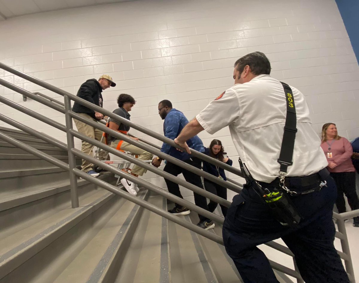 Battery Creek High School tweet media