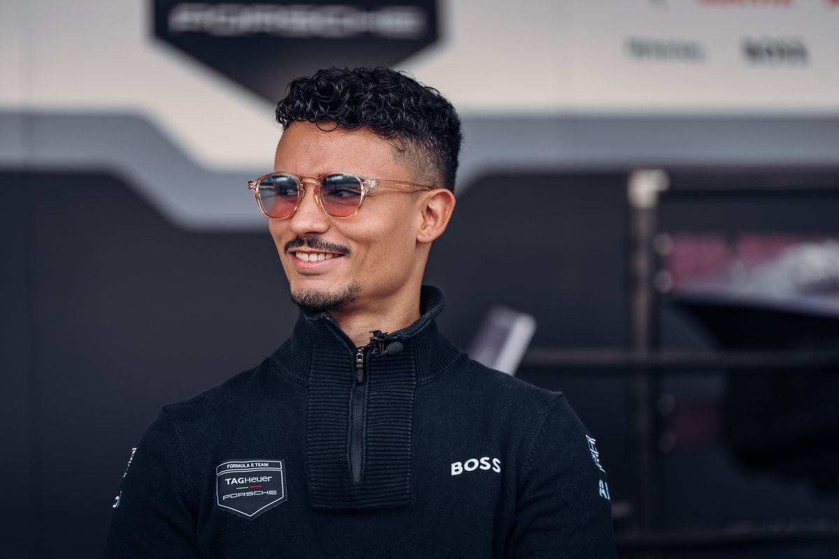 PorscheFormulaE's tweet photo. 🔥🔥 BREAKING: @PWehrlein will start the 2024 #MexicoCityEPrix from pole position! 

Remember: In 2023, Pascal finished second in Mexico City. In 2022, he took victory, while @Andre_Lotterer - currently our test and reserve driver - made the double victory for #Porsche complete.

Race 01 of the new @FIAFormulaE season will start 14:04 local (CET -7).

#PorscheFormulaE #Raceborn