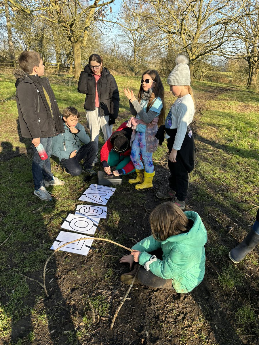 Fabulous Saturday up the hills in lovely cold yet sunny weather, super fun walk and treasure hunt with fun friends #feelgoodSaturday