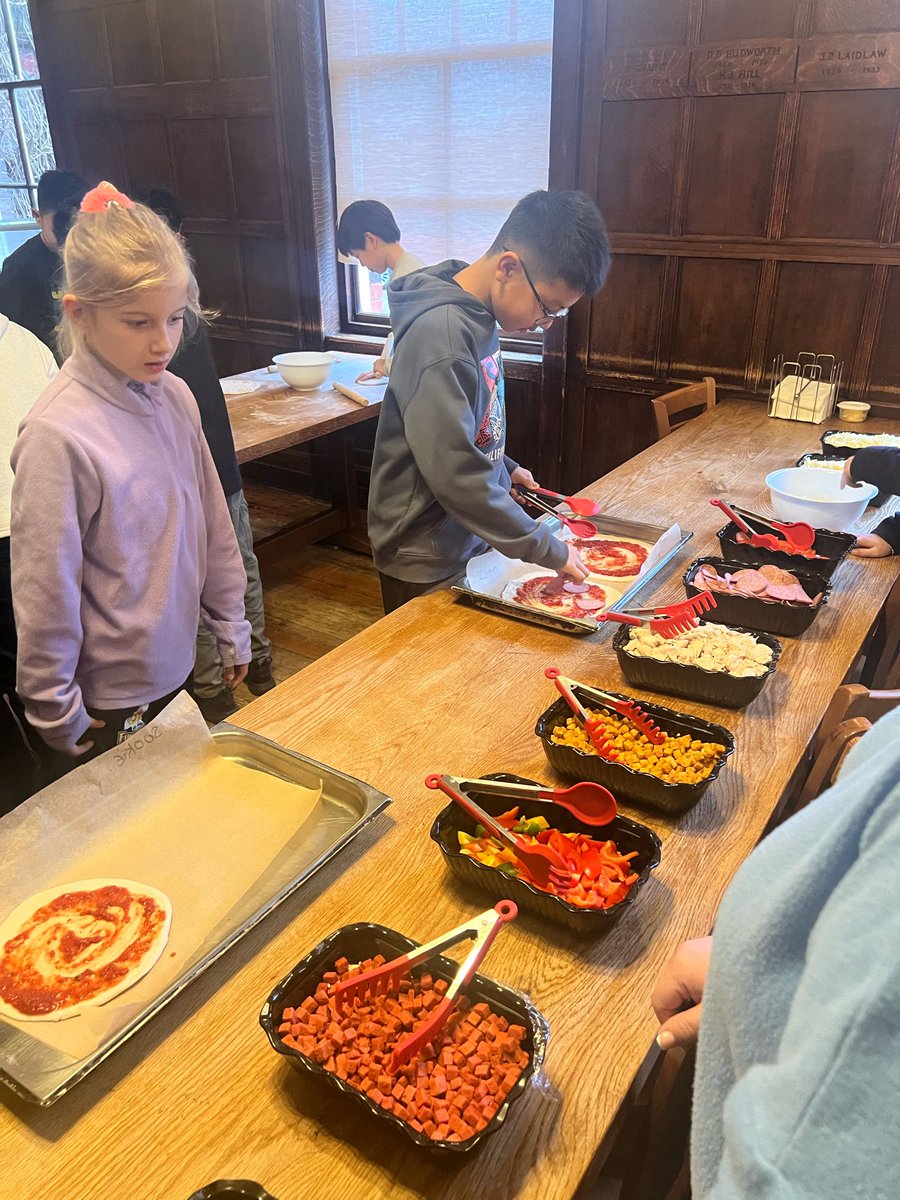 Gavin_Taylor's tweet photo. Our fantastic catering team have delivered a pizza making masterclass for the boarders today. Great fun for me and the family. @lockersparksch. #enthusiasforlife https://t.co/F2y2spjxa0