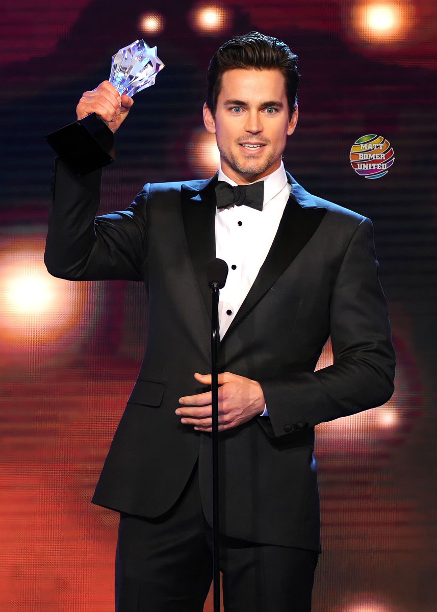 MattBomerUnited's tweet image. Ending today with some photos and screenshots of #MattBomer receiving his Critics' Choice Award for #TheNormalHeart. Back with more tomorrow.