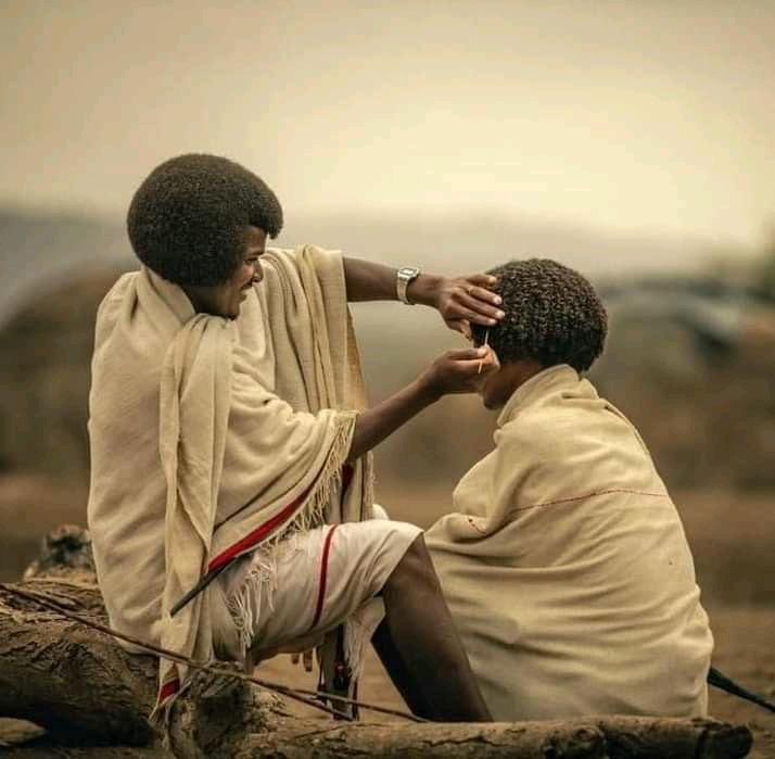 IamMzilikazi's tweet photo. TAMANINI: Minjani ku pfuka maxaka #CelebrateAfrika 29 https://t.co/FZv21EoQUs