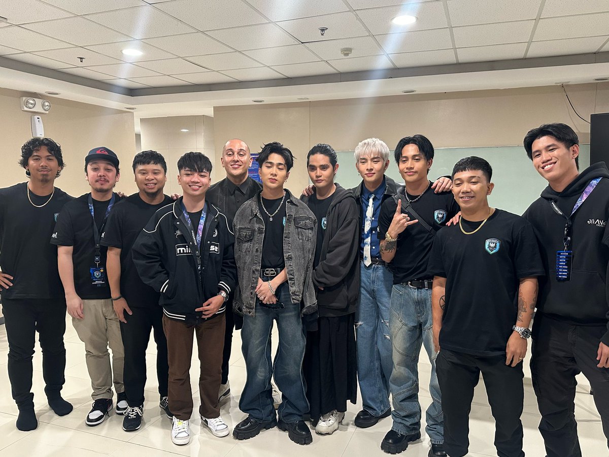 Extremely fun doing the showmatch with <a href="/SB19Official/">SB19 Official</a> , Team Payaman, @rsnburg and Chibiby for the APAC Predator League 2024. 💙