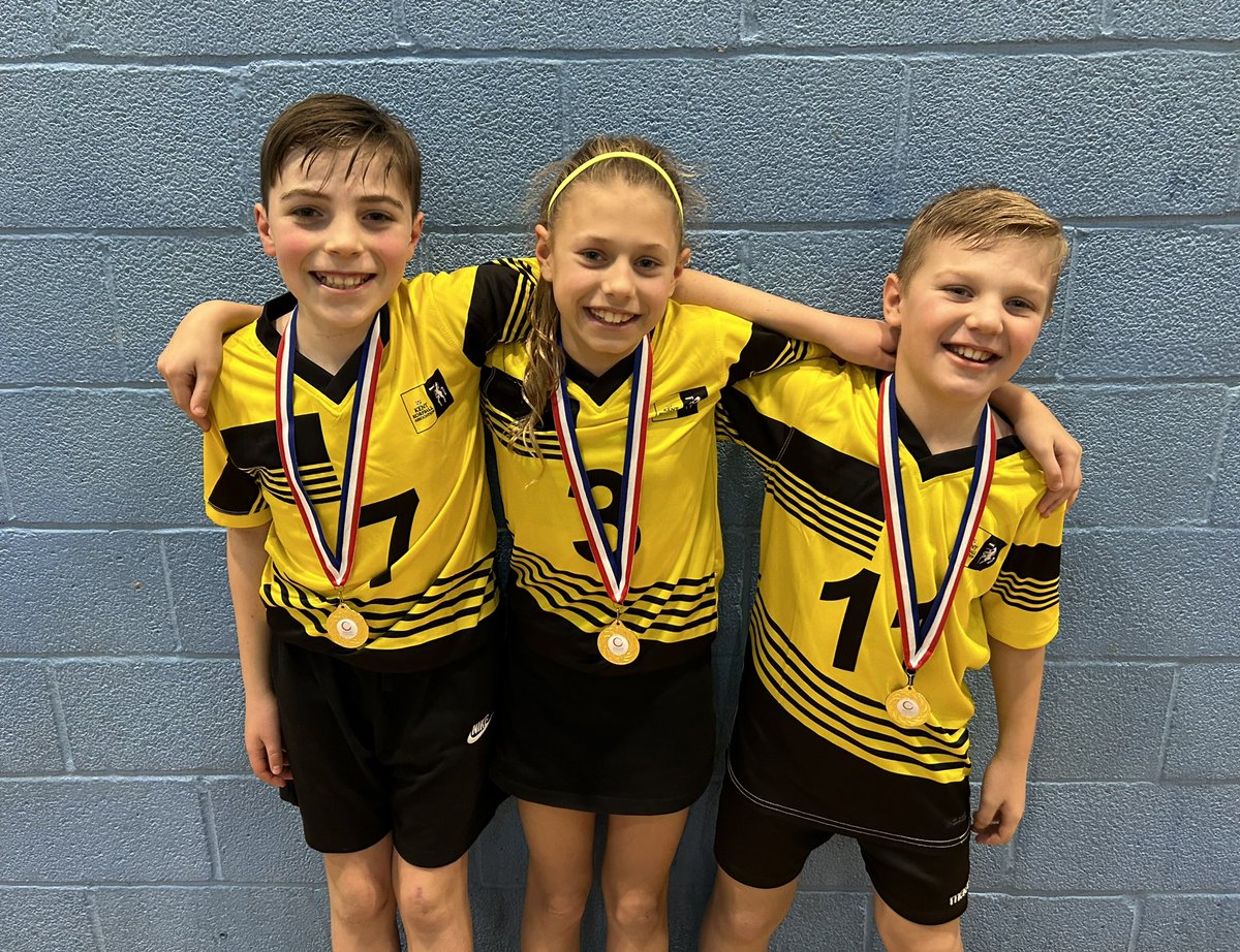 Claire Adams tweet media