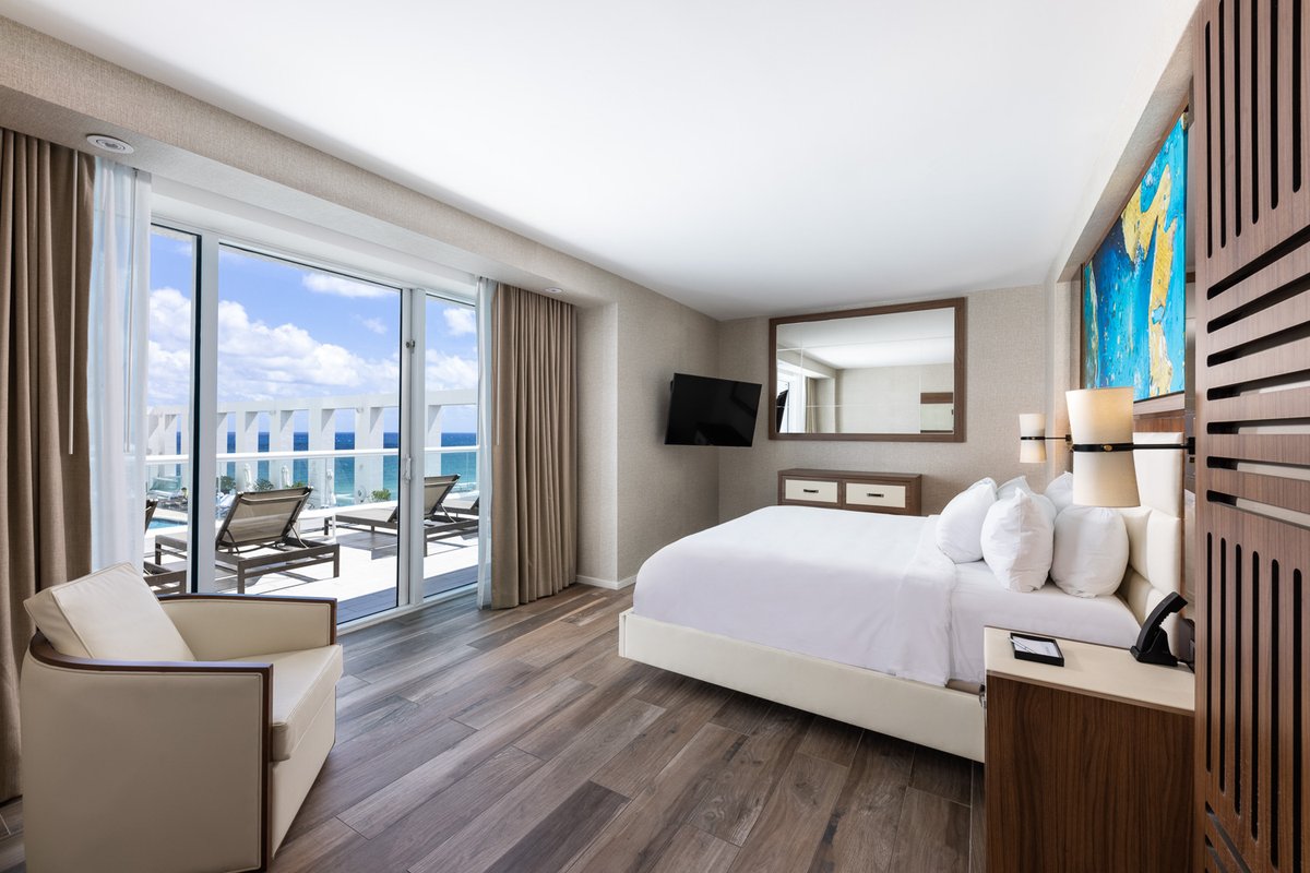 Whether it's in-suite dining, 🥞 taking a bubble bath, 🛁 or just relaxing in bed - we at #ConradFortLauderdaleBeach have you covered! What's your favorite thing to do on vacation? Let us know in the comments! #wellness #Weekend #WeekendVibes #VisitLauderdale