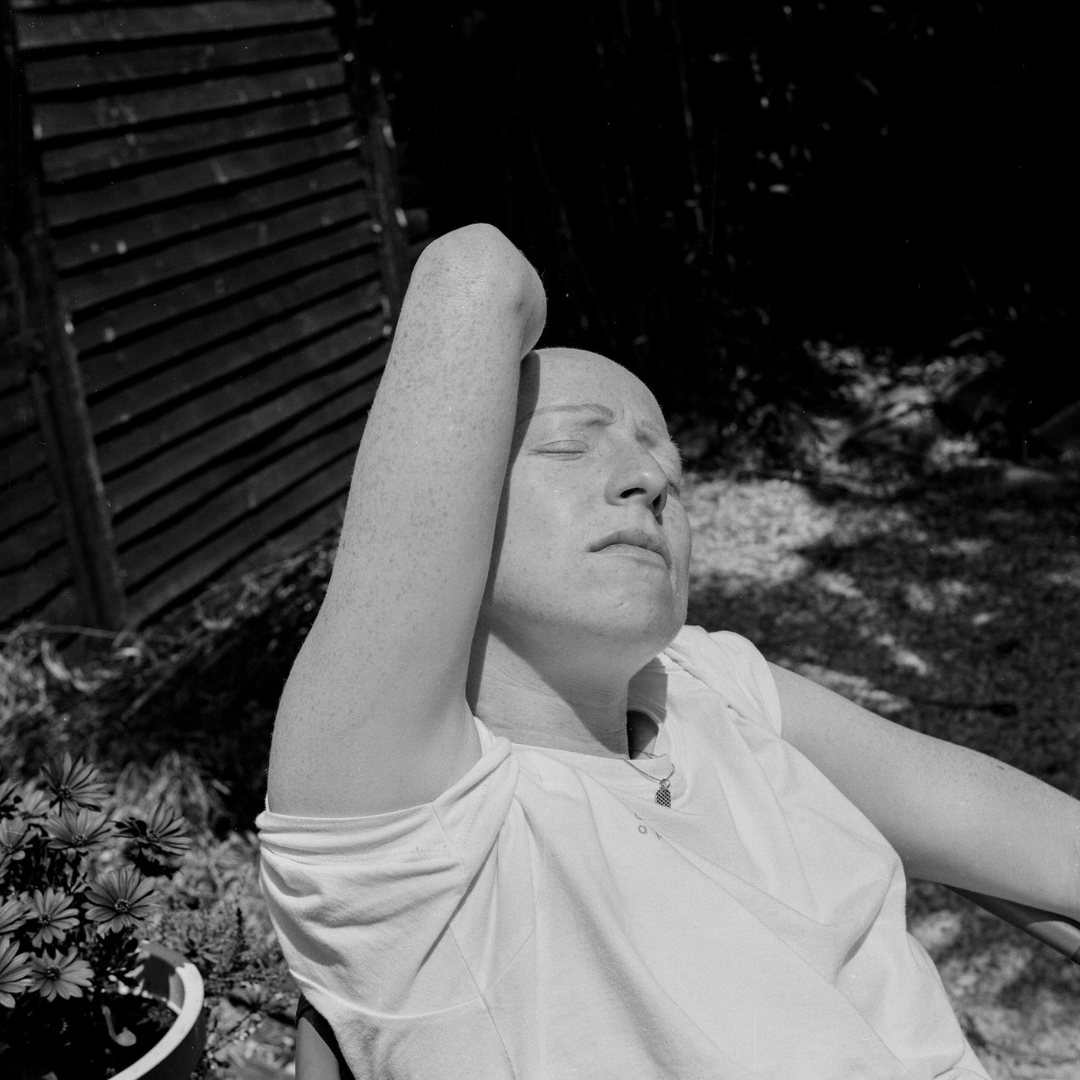 AlopeciaUK's tweet photo. Congratulations to photographer Isaac Qureshi. His portrait of his wife Katherine, who has alopecia, is a winning entry in the Portrait of Britain award by the British Journal of Photography. 
Beautiful photo and excellent awareness! 
More here: https://t.co/166SwXS6mb
@bjp1854 https://t.co/cceC17e3Ku