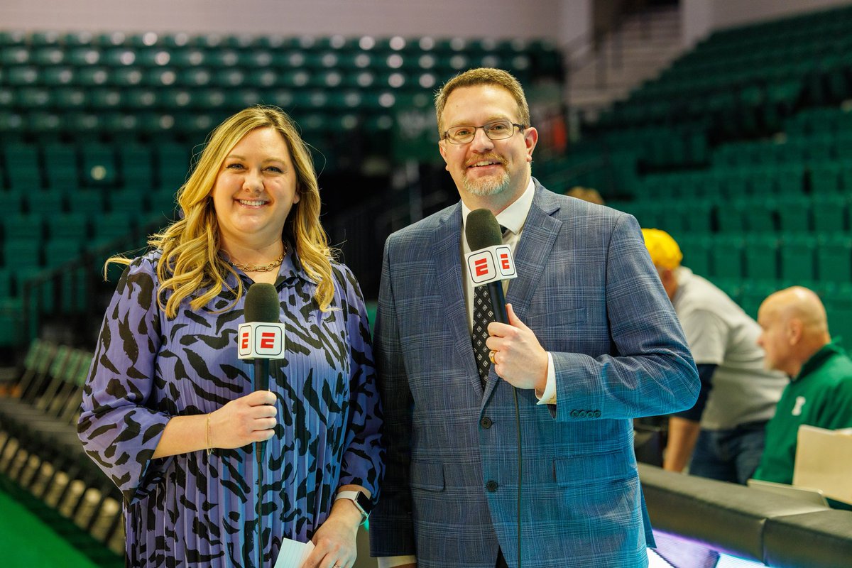On the call alongside <a href="/ClaireDau/">Claire Dau</a> and <a href="/GregSteinerEMU/">Greg Steiner</a> as <a href="/EMUWBB/">EMU Women's Basketball</a> plays host to <a href="/CMUWBBall/">Central Michigan WBB</a> on this cold snowy Saturday! Join us at 1pm on <a href="/ESPNPlus/">ESPN+</a>. Also thanks to <a href="/J_Knight39/">Jonathan Knight</a> for the photo!