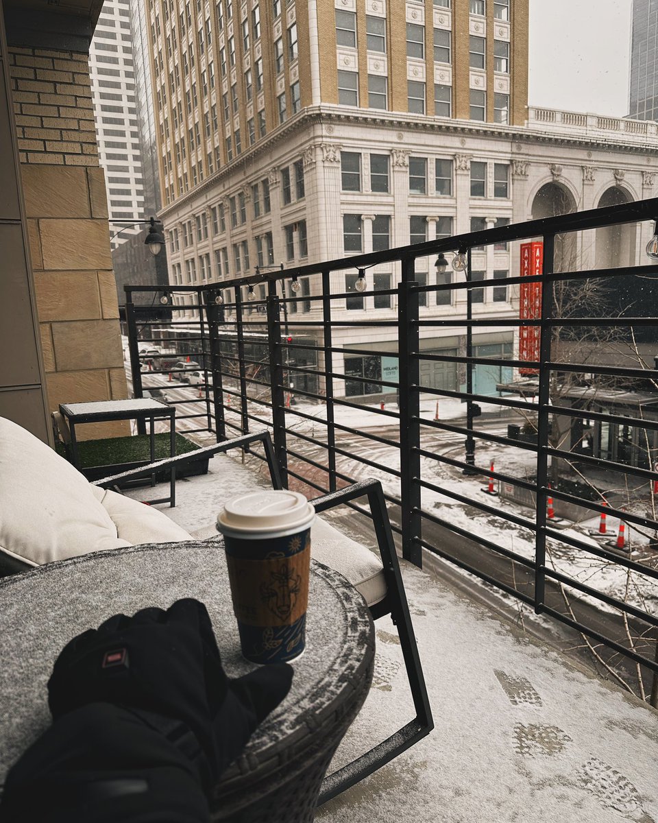KrownCityKing's tweet photo. Had my coffee outside this morning to test my gameday fit. It was ice coffee. Though it didn’t START that way (I remained toasty though!). Let’s GO #ChiefsKingdom #Chiefs #Dolphins #WildCardWeekend #icebowl2 https://t.co/XdWSW04VJg