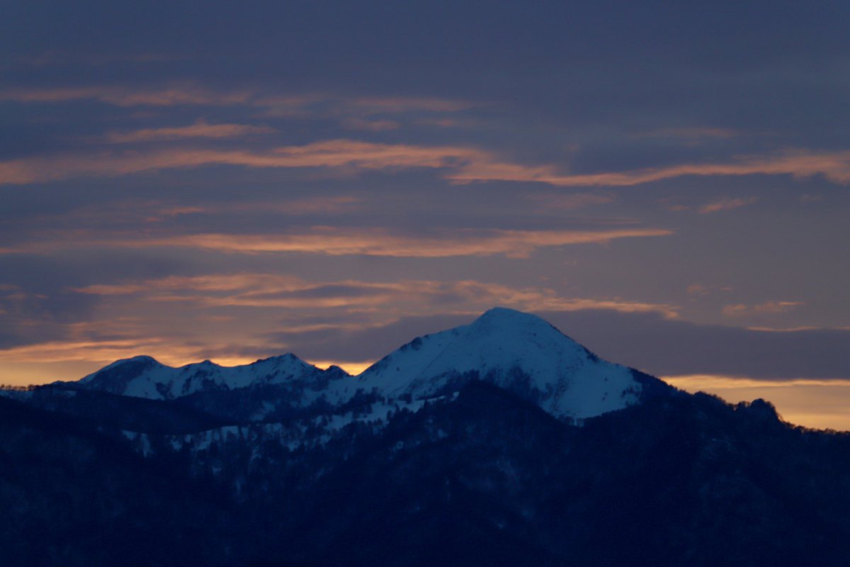 jrambaud's tweet photo. #Pirineos #Pyrenees #Francia #Francia #atardecer #sunser #Occitane https://t.co/uZfr6TktdM