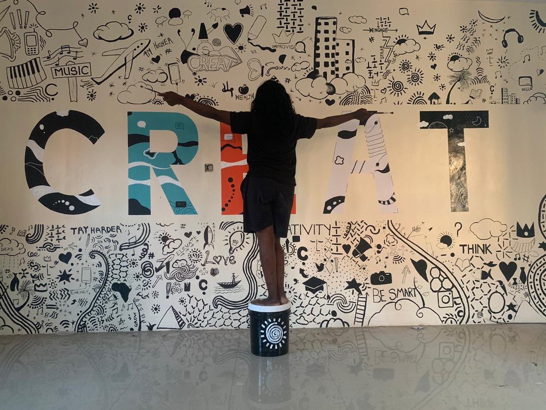 TifeChris's tweet photo. Hello, I’m Tife.
I Studied Geology but I also Refine Walls✨

Kindly help support by sharing what I do. (I’m available to paint anywhere in the world)

Thank you💐 https://t.co/nWGKF1X9TA