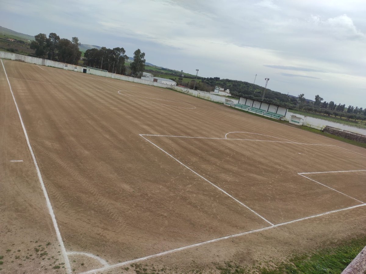 Todo listo en "La Gavina" para recibir <a href="/CD_LaRoca/">CD La Roca</a> mañana a las 12:00 horas. 
Os esperamos, no faltéis!!! 
!! VAMOS VERDES!! 💚💪