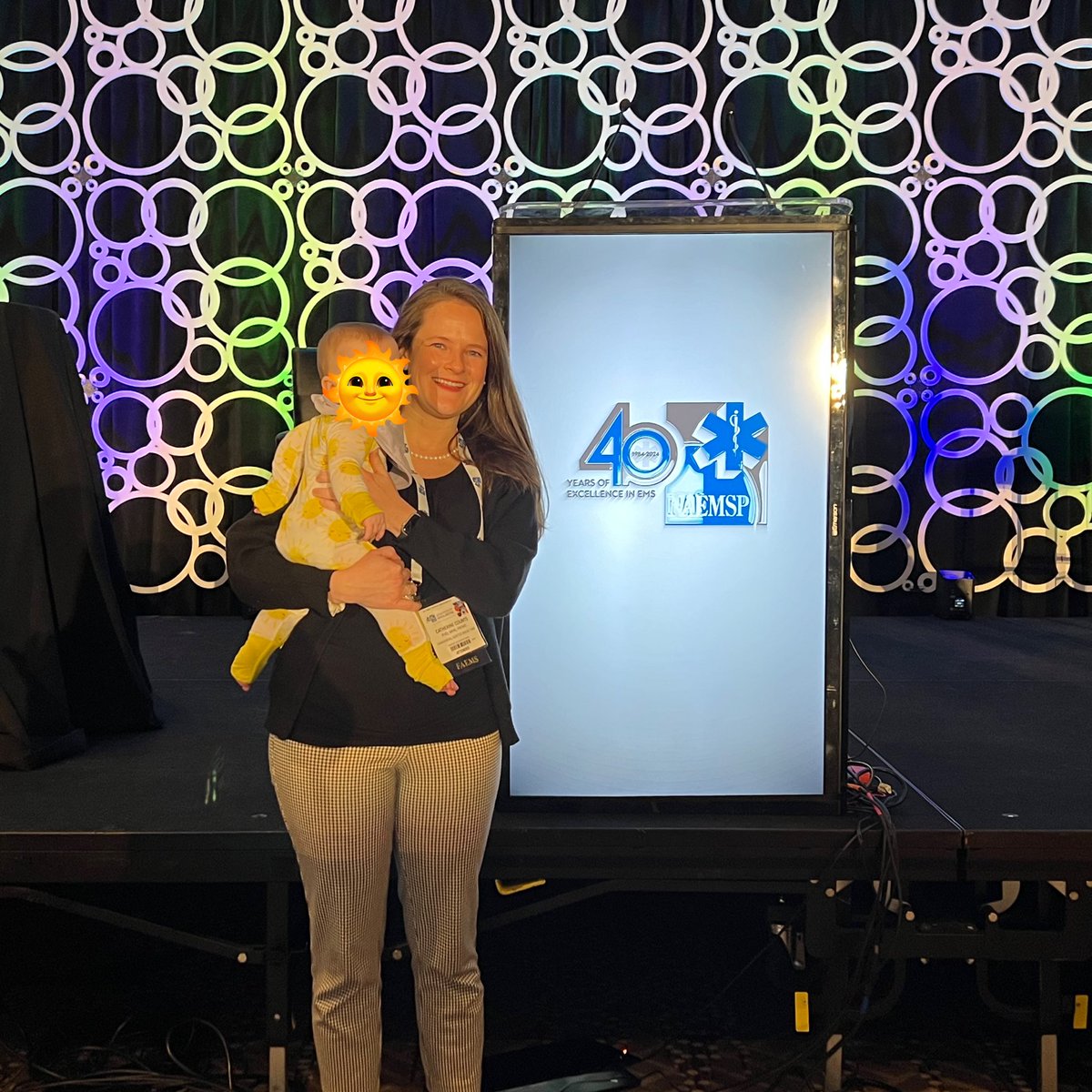 Baby’s second national meeting, saw some posters, crashed some sessions, and even managed to hang for some of the social events. Until next year @NAEMSP! #NAEMSP2024 #UWashEMS