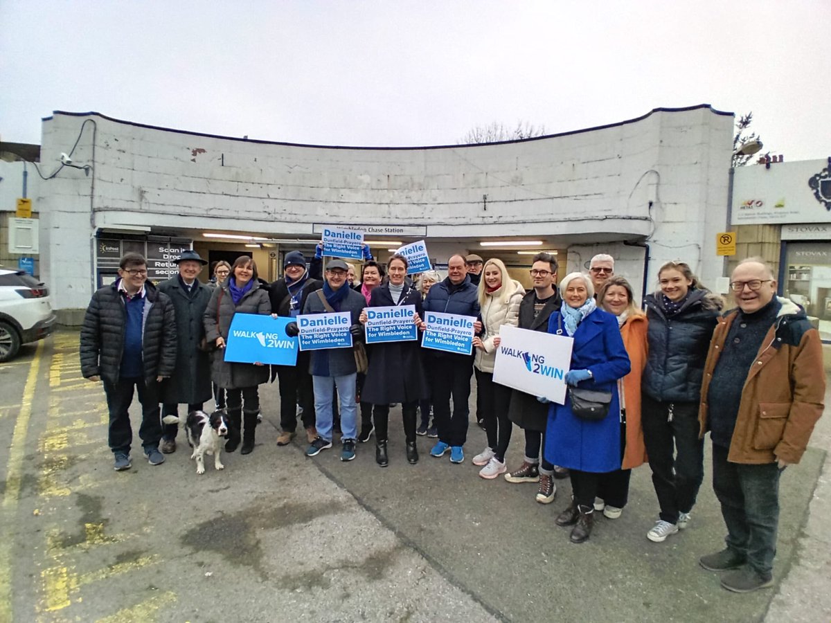 A great turnout for our kick off Walk to Win session with Wimbledon candidate Danielle Dunfield-Prayero! @MertonTories