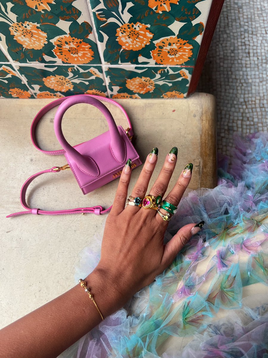 tashteshtish's tweet photo. maximalist jewellery all 2024 https://t.co/QHtkYFQAEy