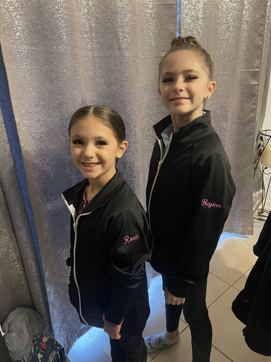 BUrso3's tweet photo. GAMEDAY🩰
FLY DANCE COMPETITION
📍DeYor Performing Arts Center
Youngstown, Ohio
⏰12:33 / 12:58
My girls kick off their dance competition season today😤
#PSDS #DanceDad 🤩 https://t.co/Iq8MGQA57f