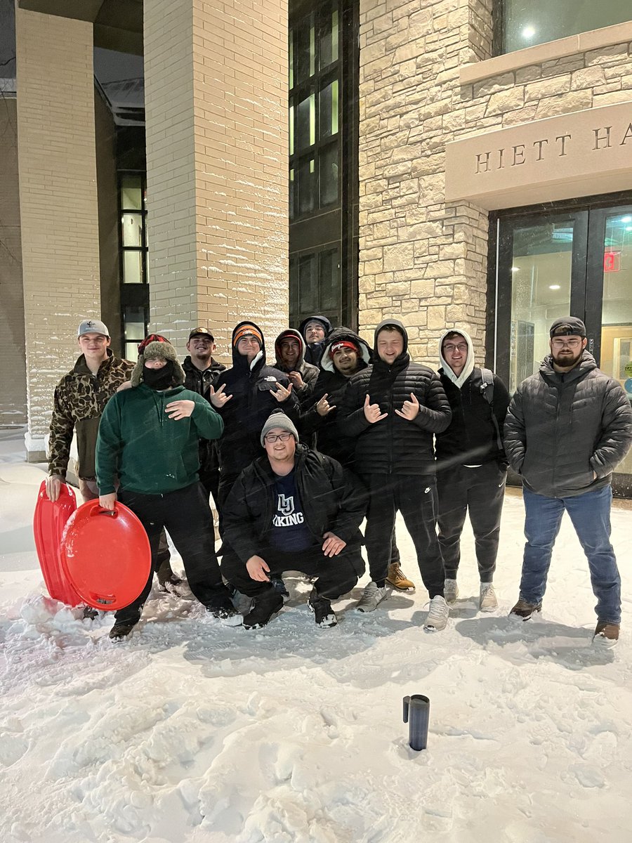 Coach_Sosinsky1's tweet photo. First big visit of the winter is complete! 7 recruits (5 states represented) enjoyed the first Wisconsin “blizzard” in years! The sledding was so good, three of them already decided to commit 😎 https://t.co/1dMIh6rW1v