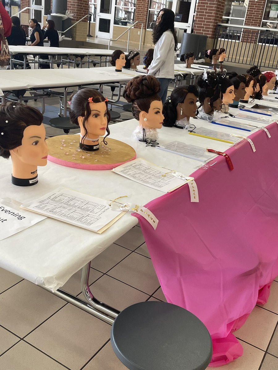 mark.williams@cfisd. tweet media