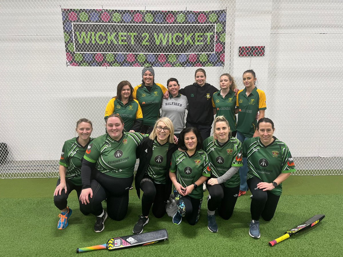 Lovely to be back @wicket2wicket post Christmas! A win for us today against the lovely @PonthirCricket 💚 see you guys again in a few weeks for round 2 ☺️ #softballcricket #cricket