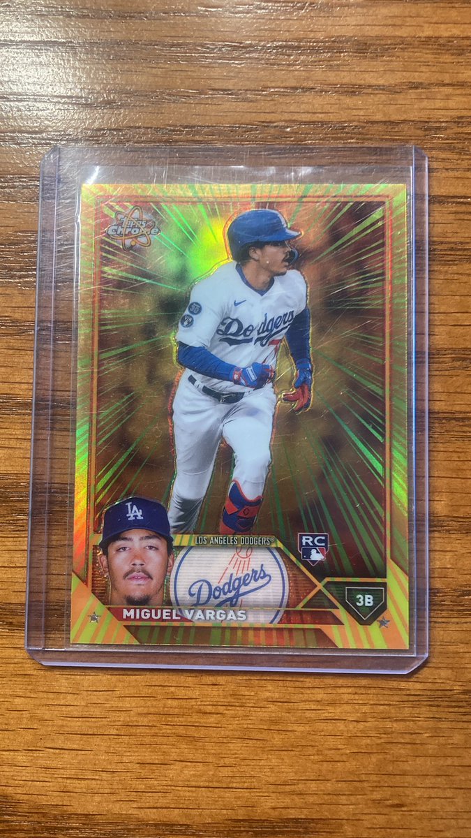 Line_Drive_Card's tweet image. We have successfully hit 1000 followers!!! 

In return I’ll give away this Miguel Vargas Radiating Rookies (QC problems)

To enter : 
Follow
Repost
Like