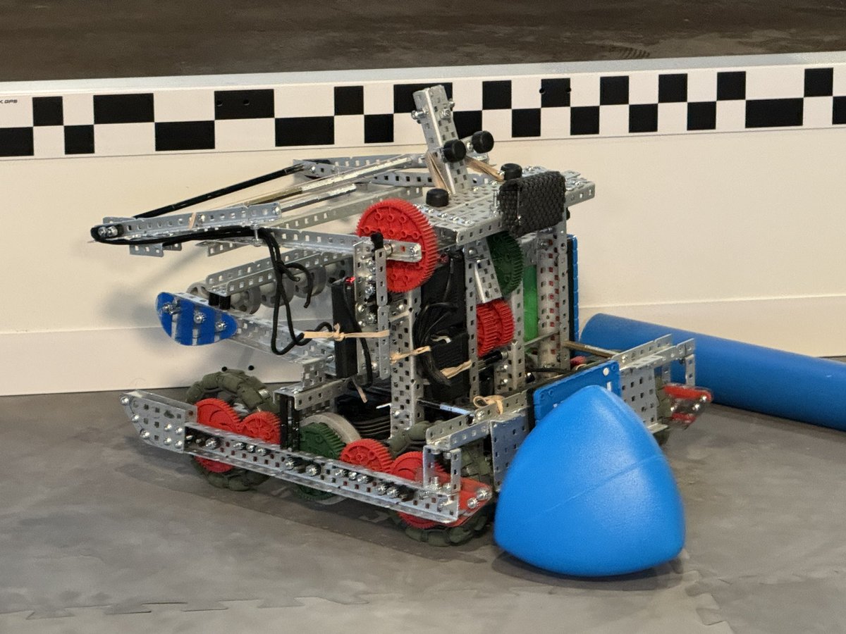 ReneeScott2017's tweet photo. @cambriancollege is proud to host the @VEXRobotics competition today. It’s proof that innovation can be a lot of fun. Good luck to all of the competitors. https://t.co/WqRKnnywwL