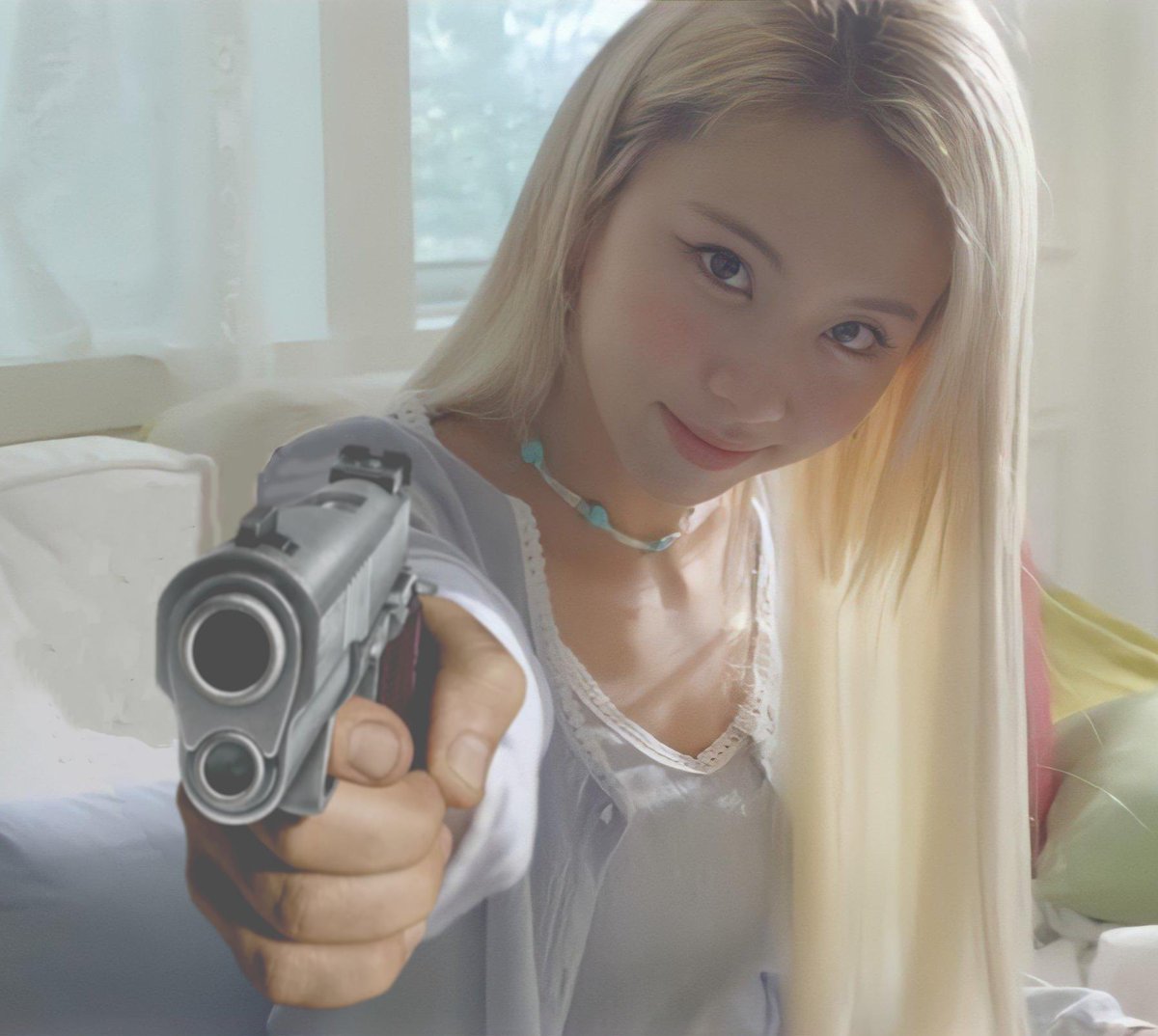 yaoiyito's tweet photo. "I love momo but-"  pero QUÉ?? PERO QUÉ?! https://t.co/yKNtD2Y6y0