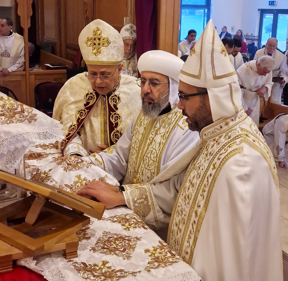 BishopAngaelos's tweet photo. A beautiful Liturgy this morning at @CopticCathedral with the ordination of Fr Samuel for St Mary and St Mina in New Malden and Fr David for @StMarksLondon. Excitement and joy for these loved fathers filled the cathedral. We pray for them as they start their retreat

More to come https://t.co/wA6mCFewGI