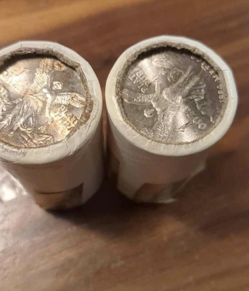 silverandgoldbu's tweet photo. 1984 Sealed Libertads Rolls 620 per plus 🚢
Take it now
🔥🔥bin to claim 🥈😀 #Silver #Britannia #spotsilver #silverbugs #silverstash #silverstacking #silverstacker #silverstackingcommunity #silvercoins #silvercoin #silverbullion #bullion #goldandsilver #silverbullioncoin https://t.co/JzzGXDaZ5w