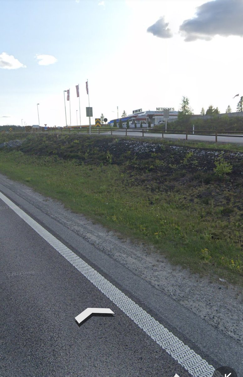 KalleNavn99's tweet photo. Google street wiew-lek

Hvilken veikro?

❄️ https://t.co/K4Nkjqj0p7