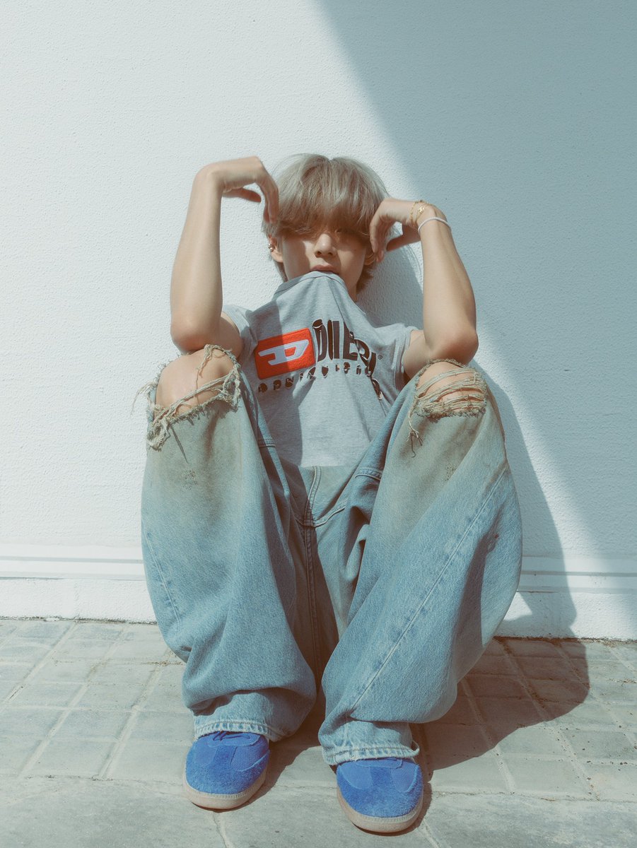 diorama_g's tweet photo. @TOP100KPOP I vote #SlowDancing by #V for #TOP100KPOPSONGS2023 #TOP100KPOP https://t.co/bQy9OEBBXW