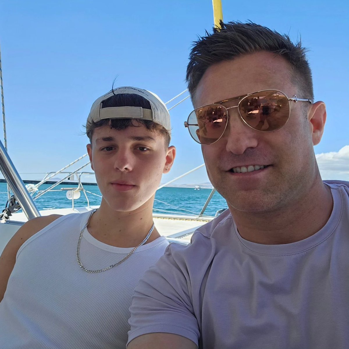 ColNomakanjani's tweet photo. Happy 18th Birthday to #MyFlex and #MyGuy Daniel Nathan. https://t.co/xStzttRKm1