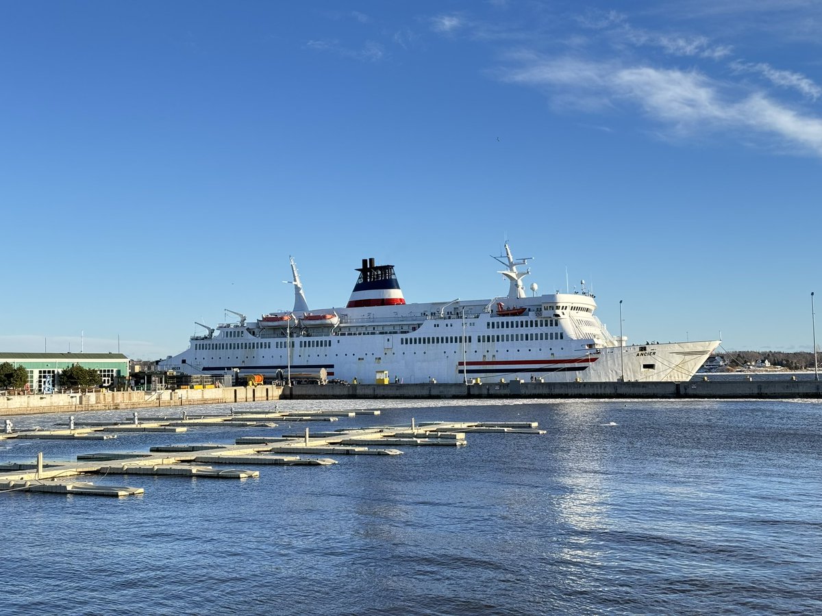 beach_footprint's tweet photo. @jsjaylward @LouiseMartinCBC No longer the “Vacancier” - the cruise ferry that ran Montreal to Îles-de-la-Madeleine between 2002 &amp; 2019. After sitting at a Georgetown dock for years the former CTMA ship has been sold for $2 million in mid-December &amp; is destined to be scrapped in India. @CBCPEI #fousdesiles https://t.co/JS7bGFjSz5