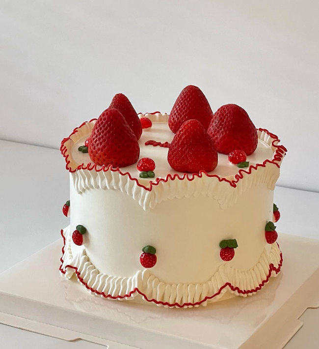 Strawberry cake by 97_patisserie