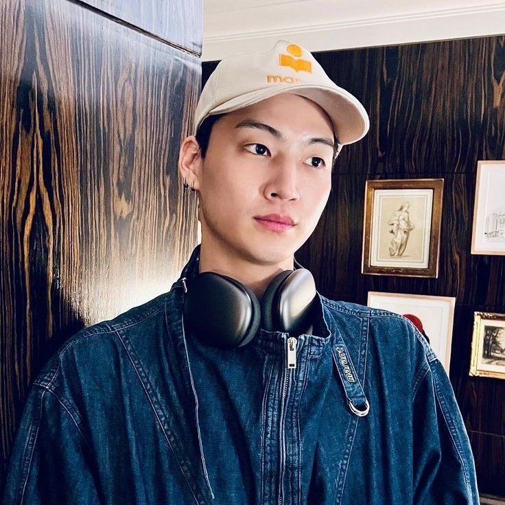 ronibstn's tweet photo. #FotoProfilBaru https://t.co/kDUuEQ8NIb