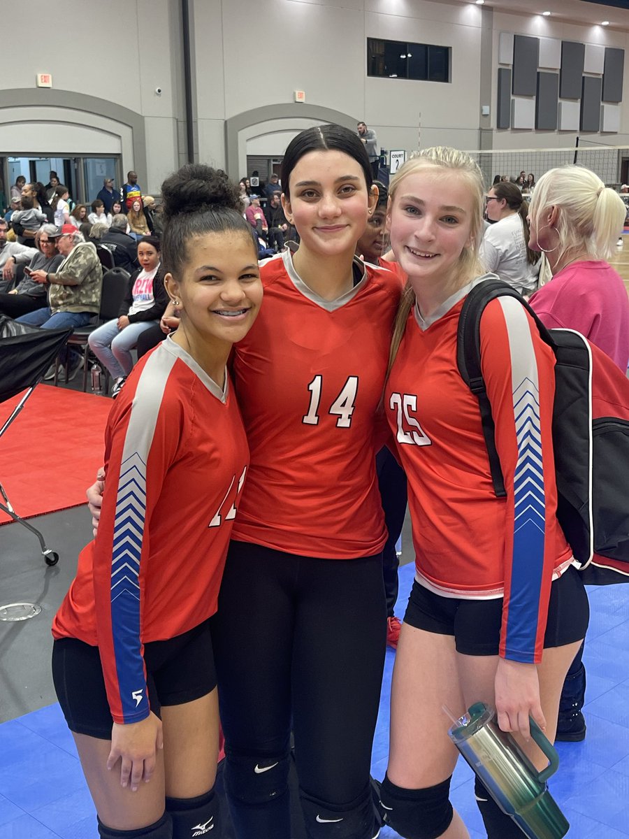 Proud of these three girls! 
They went 5-1 in Pool Play this morning at the East Texas Series #1!
Let’s Gooooo!!! 
Their hard work is going to pay off BIG! 🔥🔥🔥