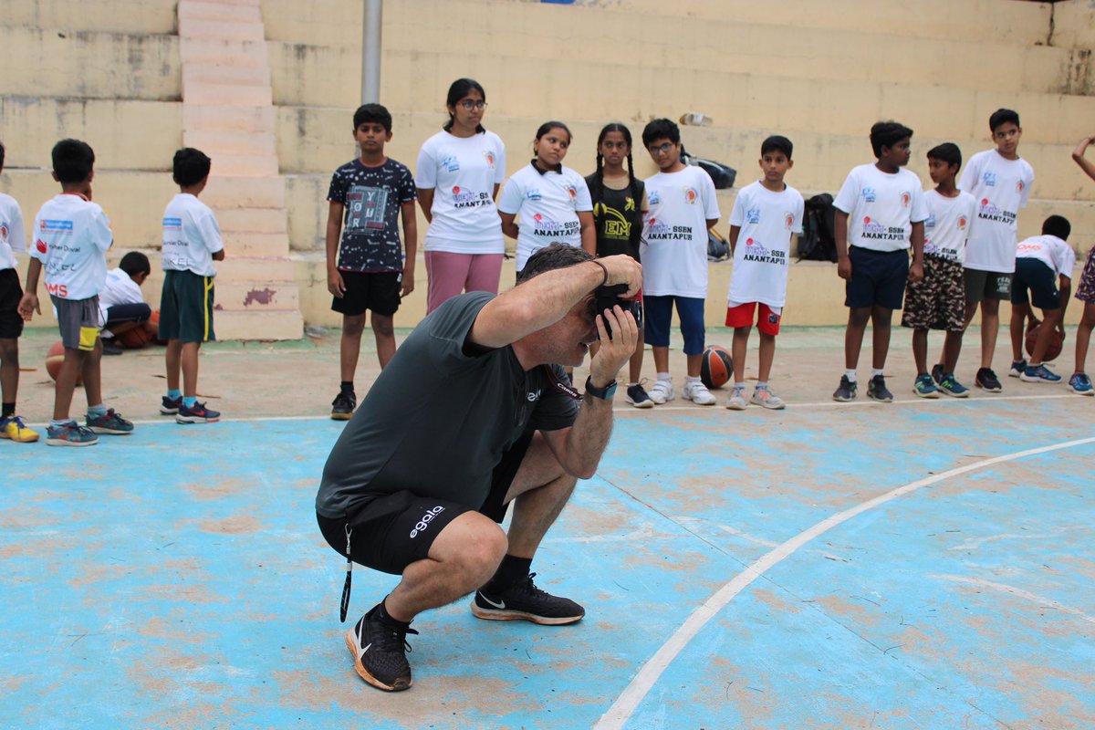 asociacionegala's tweet photo. Socio fundador, compañero y amigo. Des de Egala estamos conmovidos por la pérdida de Carles Balcells. Gracias por regalarnos tus fotos, cariño, esfuerzo, solidaridad, risas y acompañarnos siempre con tu sentido de l’humor. Gracias por todo, amigo. Te echaremos de menos. DEP🖤 https://t.co/EeCkoXPBbJ