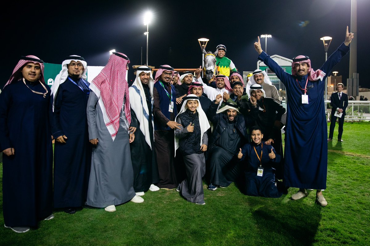 JockeyClub_SA's tweet photo. نتيجة الشوط الـ 10 الحفل ( 90 ) 

▫️الفائز : ديسمبر
▫️المالك : محمد سعيد محمد الودعاني
▫️المدرب : عبدالرحمن العتيبي
▫️الخيال : وجبرتو راموس 
▫️المسافة : 2000م
▫️الزمن : 2:05.71

#نادي_سباقات_الخيل 🐎 https://t.co/3HNX4ozf58