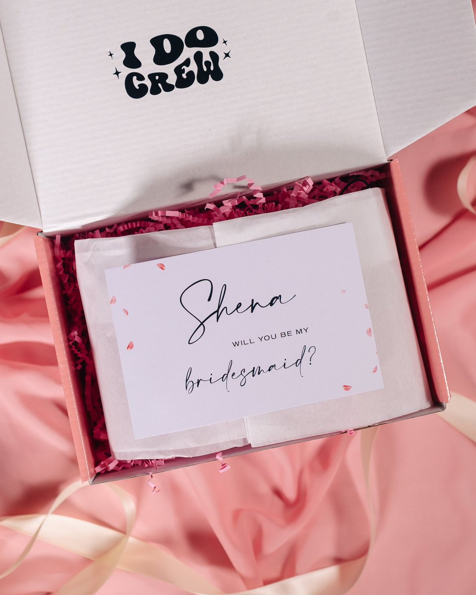 byshaniapeters's tweet photo. Offering cost effective packaging options which make the perfect proposal boxes for your bride tribe!
Send us a message for more information 🫶🏽
#Gift #GiftIdeas #GiftingOptions #Wedding #BridesmaidProposal #TrinidadandTobago https://t.co/amRepubIDn