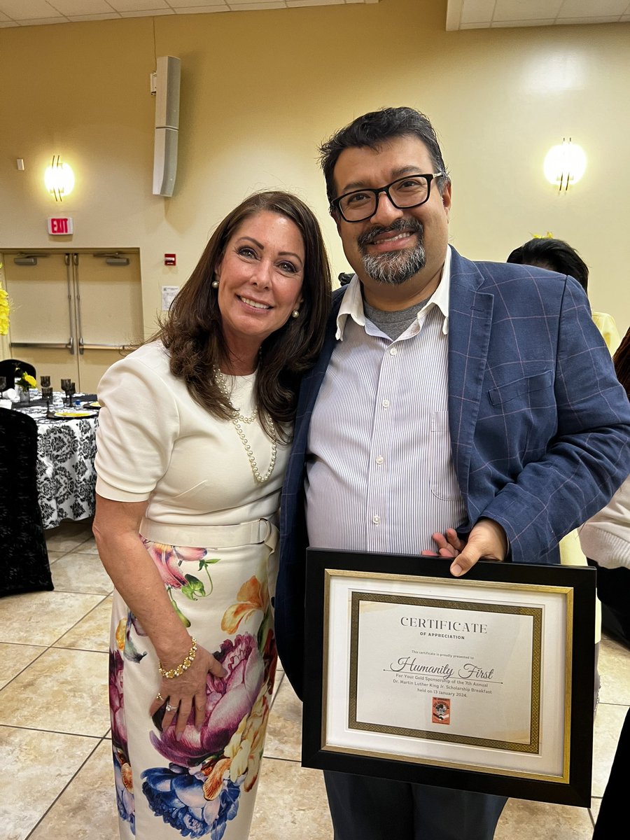 drsafeerbhatti's tweet photo. @HFUSA #MiamiChapter was recognized @MYHBeach as a Gold Sponsor for the MLK Day Parade on January 15th. Thank you @QuneaG @MayorCooper for always keeping @HFUSA & @MiamiIslam @IslamMiami in the #GuidingLight. We appreciate your love and kindness. https://t.co/VPwGldy5BD