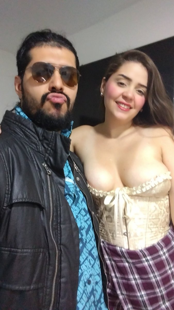 SCannashop's tweet photo. Before and after😈💗
#Sexycouple #loveisintheair #streamers #happysa https://t.co/hOf8JeVEHn